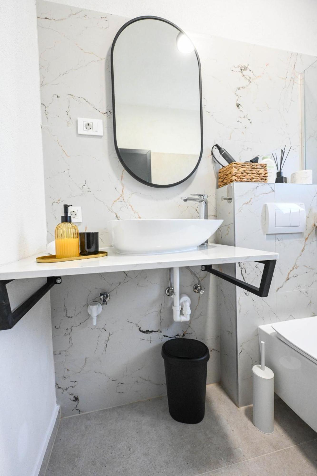 4-Star Design Apartments Bubamara زادار المظهر الخارجي الصورة