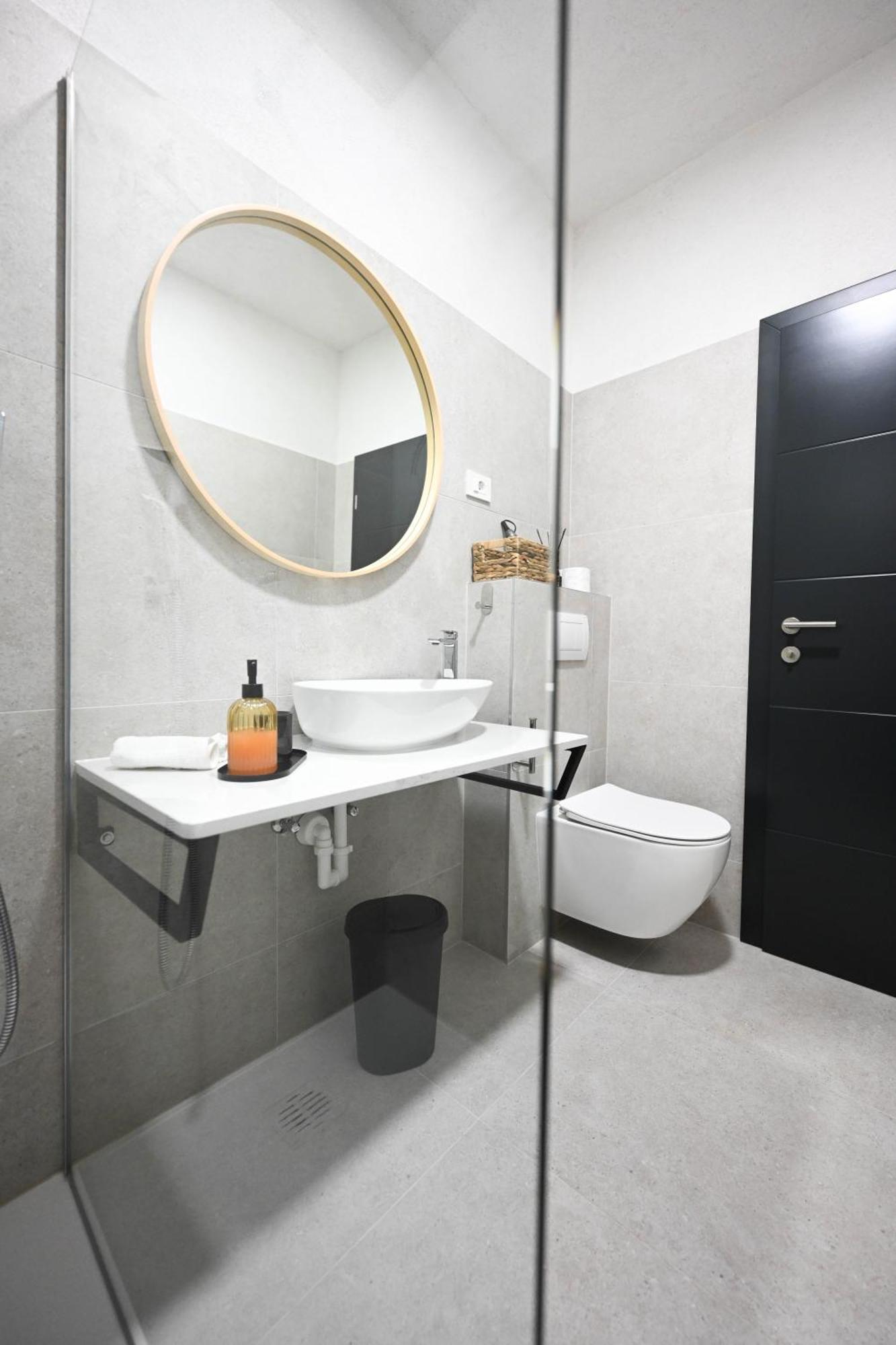 4-Star Design Apartments Bubamara زادار الغرفة الصورة